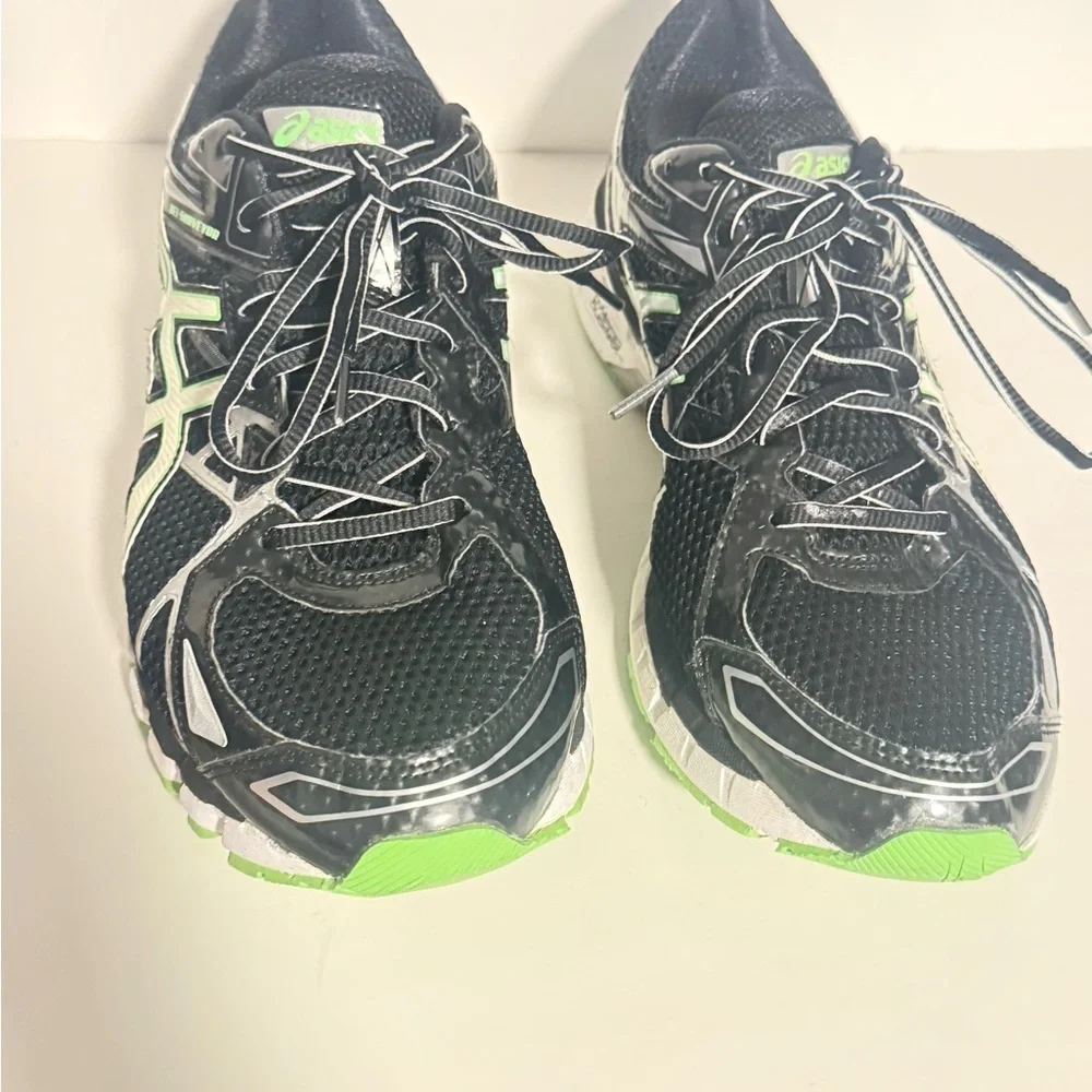 Asics dynamic sneakers